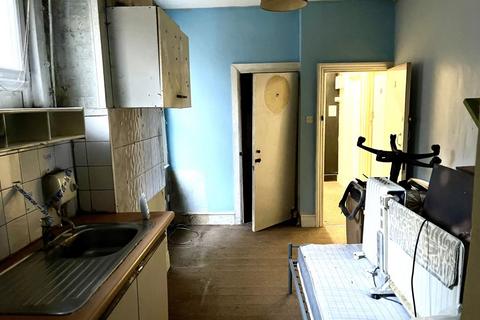 undefined, Flat 3, 65 Ashburnham Road, Luton, LU1 1JN