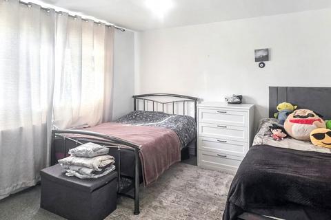 2 bedroom flat for sale, 196 Bilsby Lodge, Chalklands, Wembley, HA9 9DY