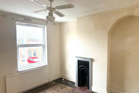 2 bedroom end of terrace house for sale, 22 Alexandra Road, Uckfield, TN22 5BE