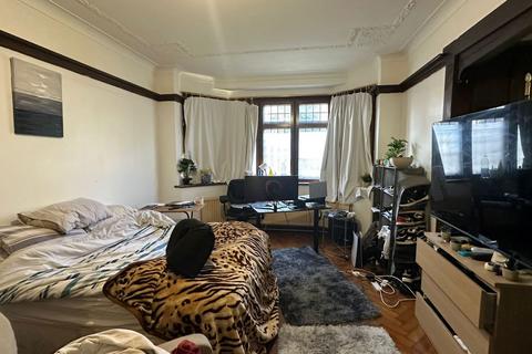 undefined, 30 Wyvern Road, Purley, CR8 2NP