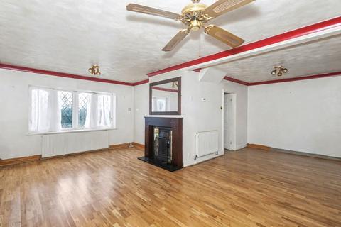 3 bedroom terraced house for sale, 32 The Ryelands, Lawford Heath, Rugby, CV23 9EN
