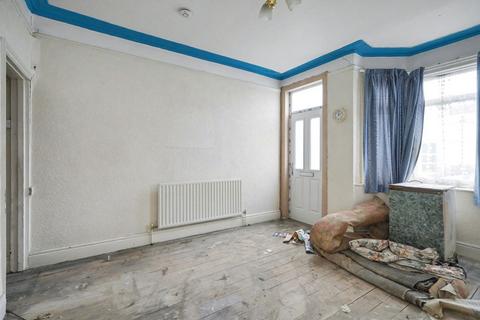 3 bedroom semi-detached house for sale, 18 Lawrence Street, Long Eaton, Nottingham, NG10 1JY