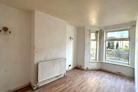 2 bedroom flat for sale, 157 Moffat Road, Thornton Heath, CR7 8PZ