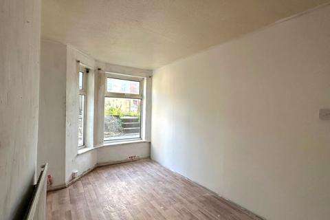 2 bedroom flat for sale, 157 Moffat Road, Thornton Heath, CR7 8PZ