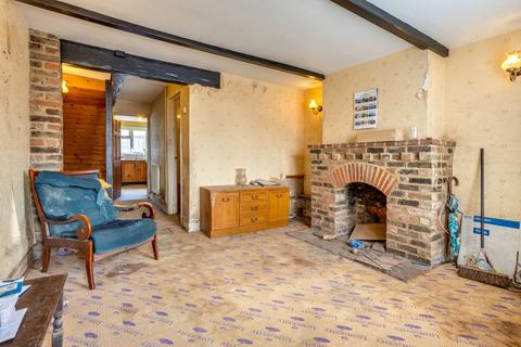2 bedroom terraced house for sale, 78 Royal George Road, Burgess Hill, RH15 9SF