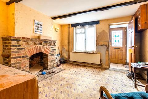 2 bedroom terraced house for sale, 78 Royal George Road, Burgess Hill, RH15 9SF