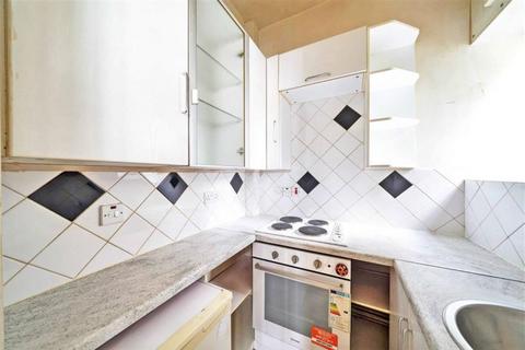 undefined, Flat 31 Tavistock Court, Tavistock Square, Bloomsbury, WC1H 9HE