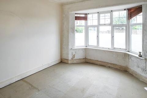 3 bedroom detached house for sale, 7 Upwick Road, Eastbourne, BN20 8NA