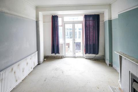 3 bedroom detached house for sale, 7 Upwick Road, Eastbourne, BN20 8NA