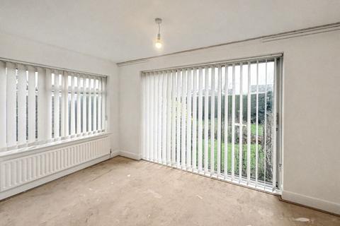 2 bedroom semi-detached house for sale, 6 David Avenue, Louth, LN11 0DJ