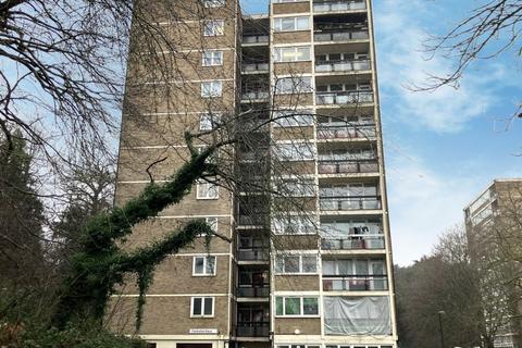 3 bedroom flat for sale, Flat 14 Pemberton House, High Level Drive, Sydenham, SE26 6XW