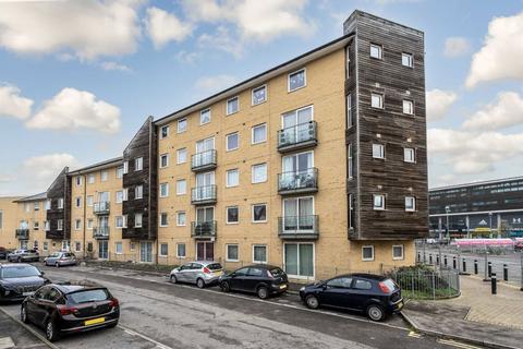 2 bedroom flat for sale, Tilley Road, Feltham TW13