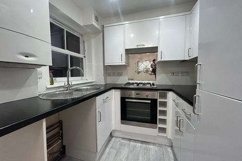 undefined, Queens Avenue, Snodland, ME6