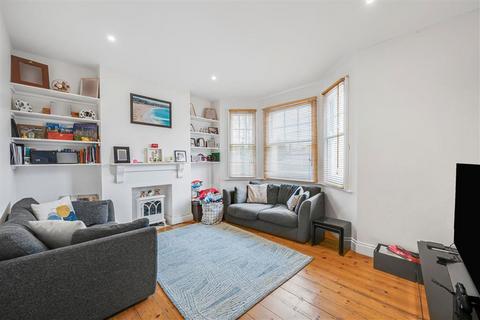 4 bedroom house to rent, Marksbury Avenue, Kew TW9