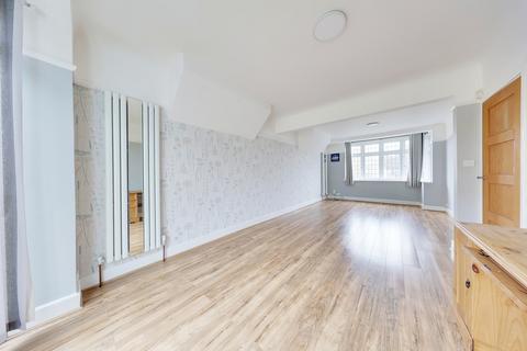 3 bedroom semi-detached house for sale, Cloonmore Avenue, Orpington