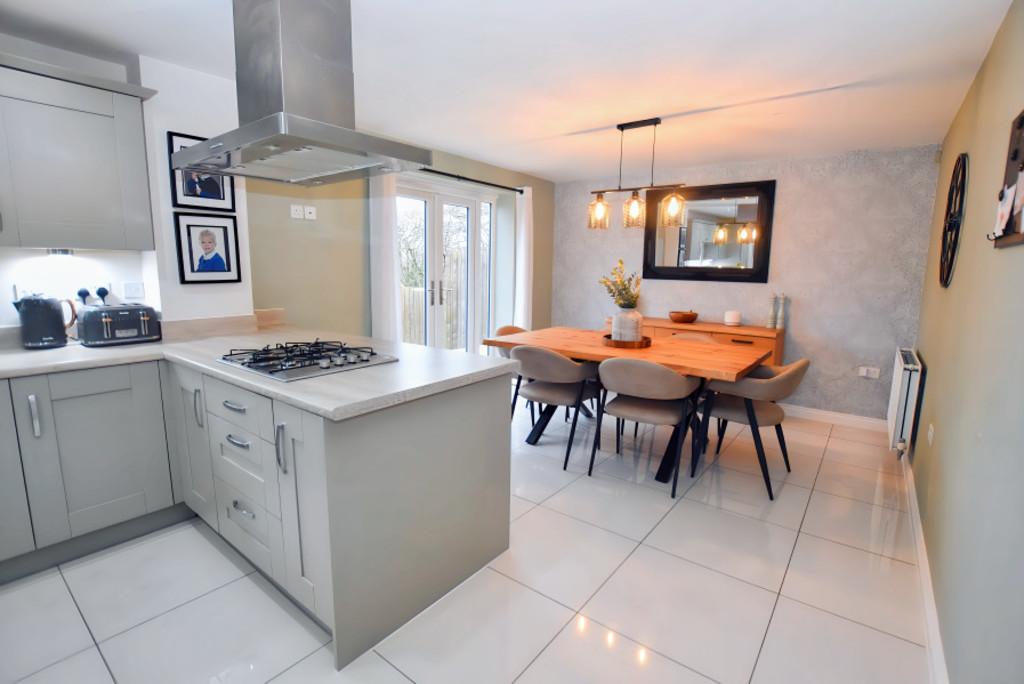 Dining Kitchen 4