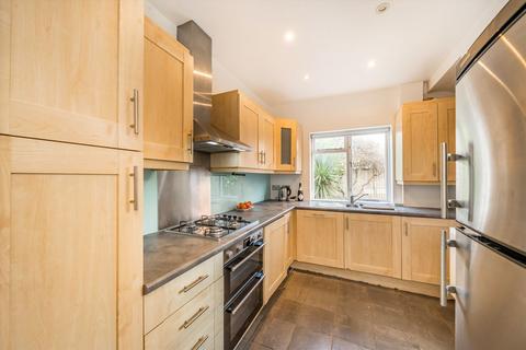 undefined, Grove Lane, Kingston Upon Thames KT1
