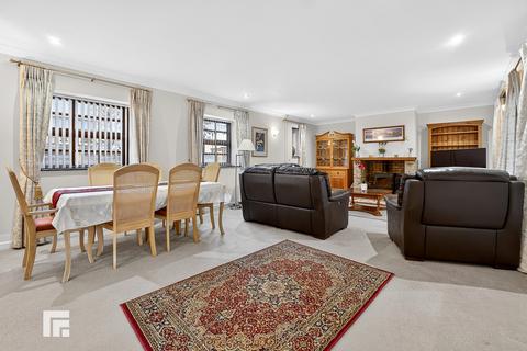 undefined, Henstaff Mews, Groesfaen
