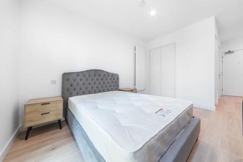 undefined, Pinnacle House, Royal Wharf E16