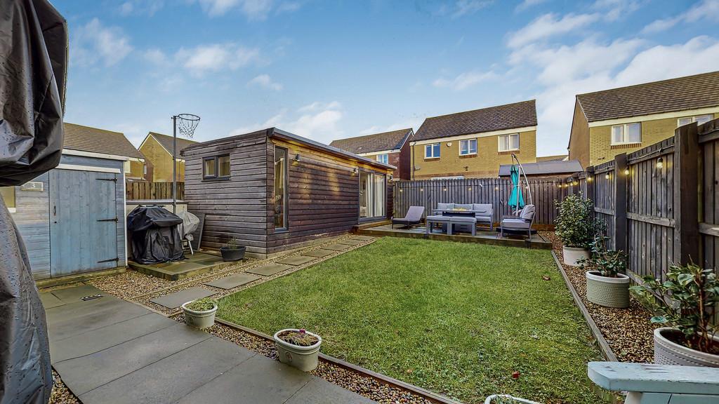 105-print-116 Craigton Drive 55