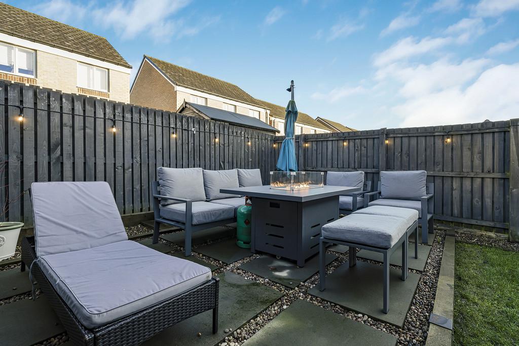 96-print-116 Craigton Drive 5