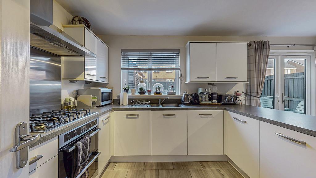 26-print-116 Craigton Drive 35