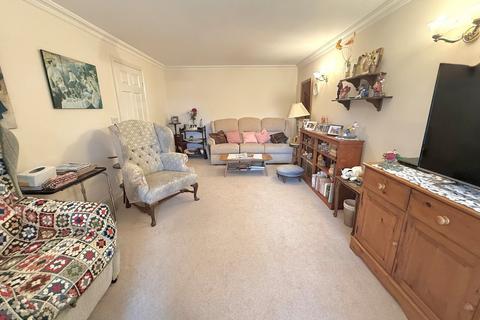 undefined, Pegasus Court, The Street