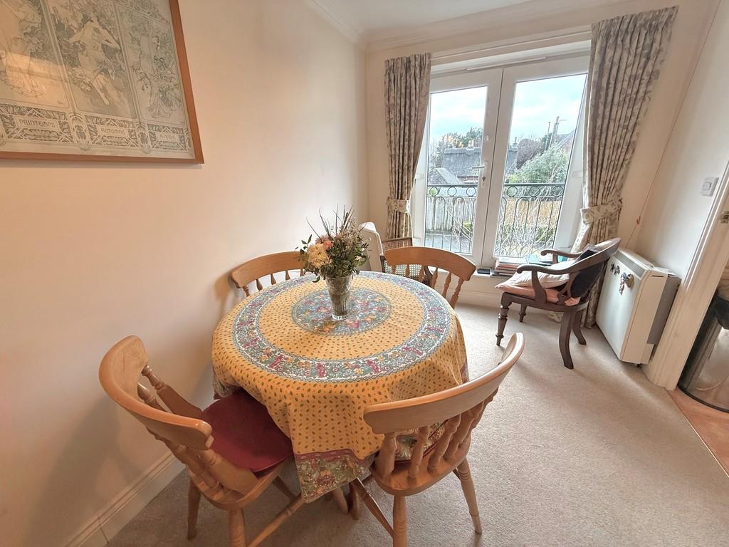 21 Pegasus Court Dining 1