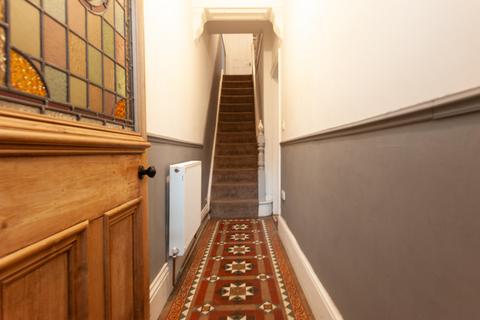 4 bedroom terraced house to rent, Lindley Street, York YO24