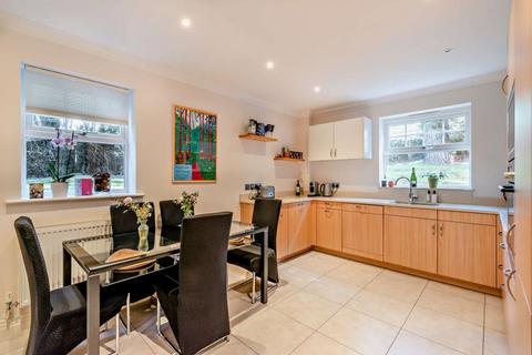 undefined, Frithwood Avenue, Northwood HA6