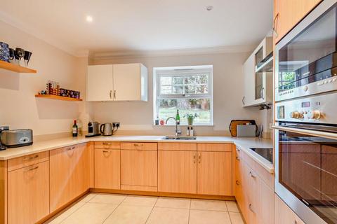 undefined, Frithwood Avenue, Northwood HA6
