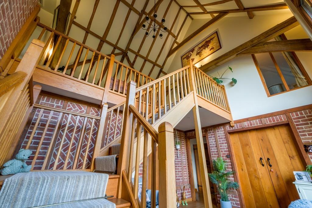 1440px Old Oak Barn - 32