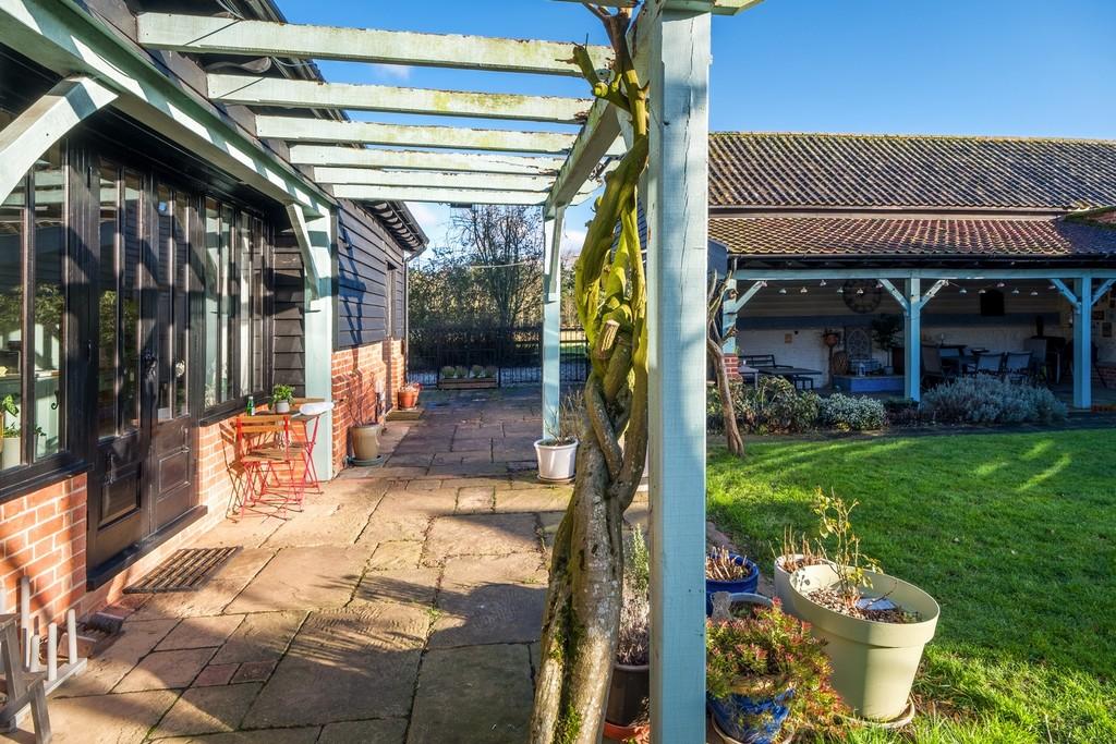 1440px Old Oak Barn - 52