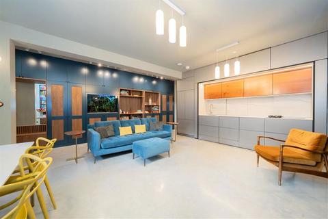 2 bedroom flat to rent, Emperors Gate, London SW7
