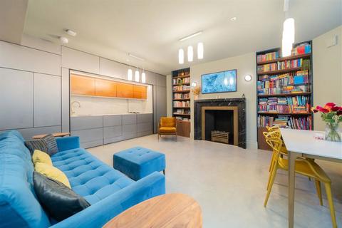 2 bedroom flat to rent, Emperors Gate, London SW7