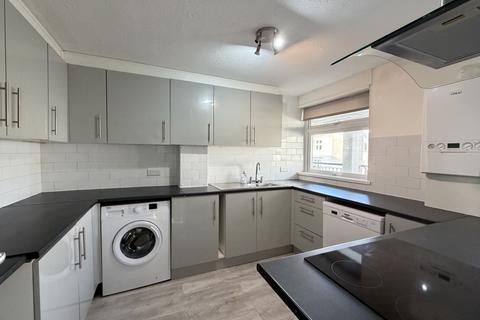 2 bedroom apartment to rent, 34 Vauxhall Street