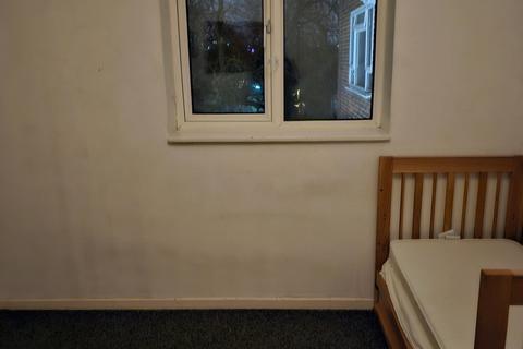undefined, Fauconberg Road, London