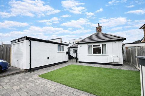 2 bedroom detached bungalow for sale, Cookes Lane, Rudheath, Northwich