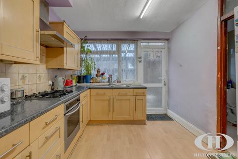 3 bedroom terraced house for sale, Trinity Road, Southall
