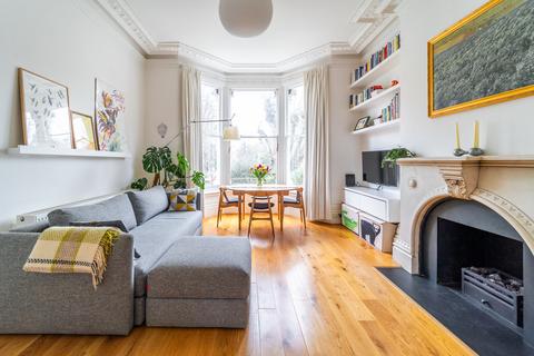 2 bedroom apartment for sale, Hartham Road, Hillmarton Conservation Area, London, N7