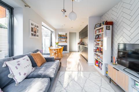 undefined, Dickenson Road, Crouch End N8