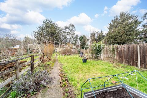 undefined, Bowes Road, Bounds Green , London