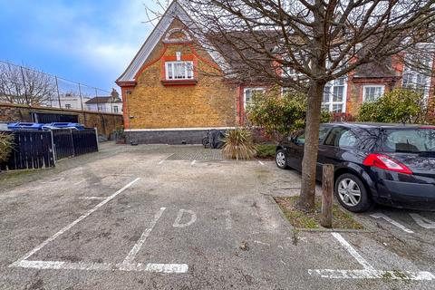 1 bedroom flat for sale, Schoolhouse Yard, Bloomfield Road, Woolwich, London, SE18 7JD