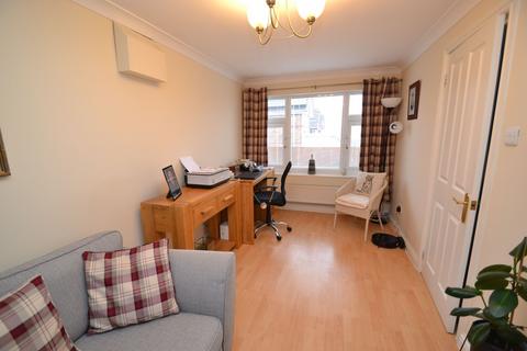 undefined, Thackley, Thackley BD10