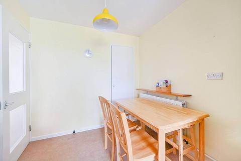 2 bedroom flat for sale, Justin Close, Brentford, TW8