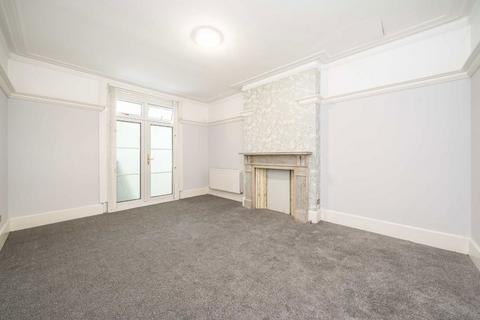7 bedroom house for sale, Telford Avenue, London SW2