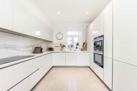 undefined, Melbourne Grove, London SE22