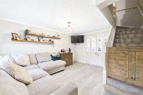 2 bedroom end of terrace house for sale, Midwinter Close, Tilehurst, Reading, Berkshire, RG30