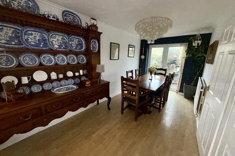 undefined, Maes Afallen, Bow Street SY24