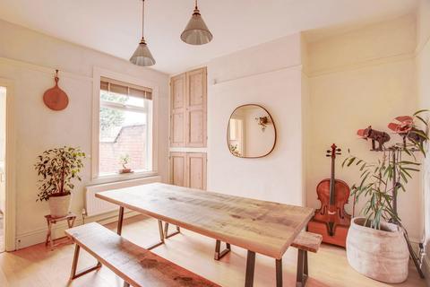 undefined, Lincoln Grove, Nottingham NG12